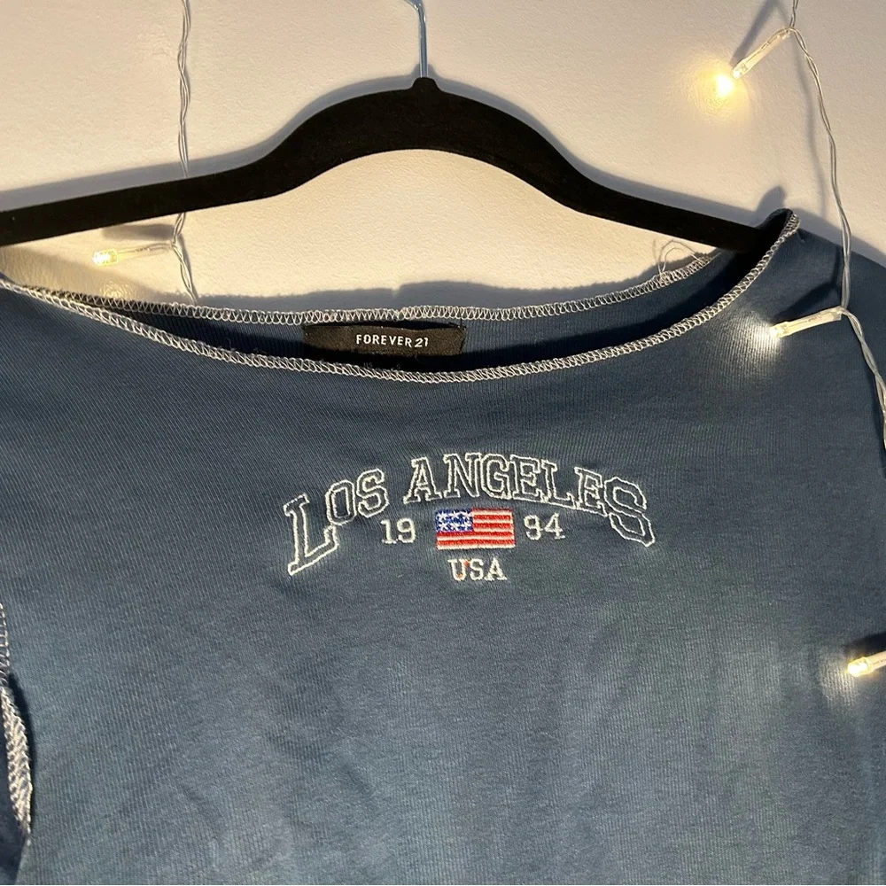 💗long sleeve crop top - Picture 2 of 3